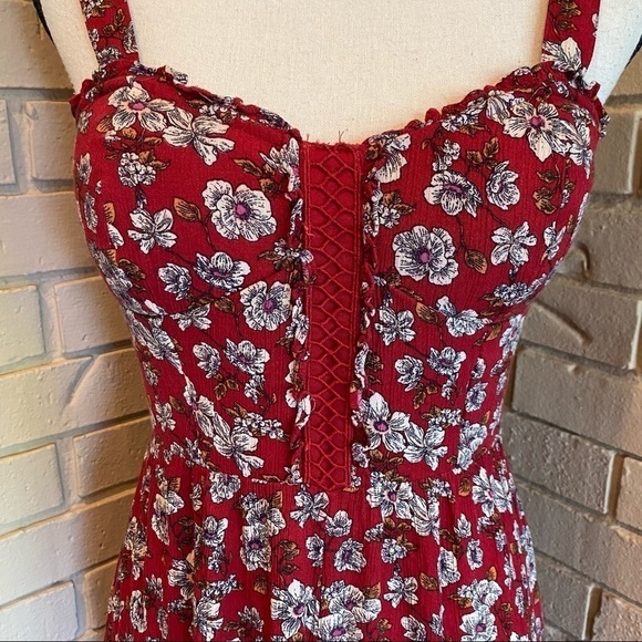 American Eagle Red Floral Wide Leg Jumpsuit Sweetheart Neck Padded Womens Size 4 - Picture 4 of 12